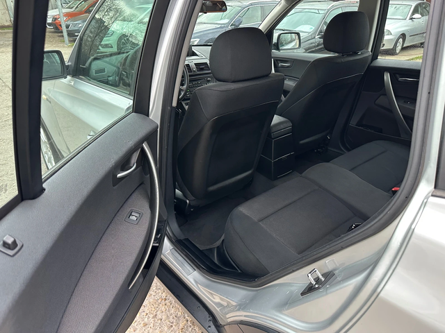 BMW X3 2.0 D - автомобили, коли, обяви за нови и употребявани 9