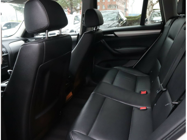 BMW X3 3.5d/xDrive/PDC/Isofix/HDC/AUX/Bluetooth/Navi - автомобили, коли, обяви за нови и употребявани 9