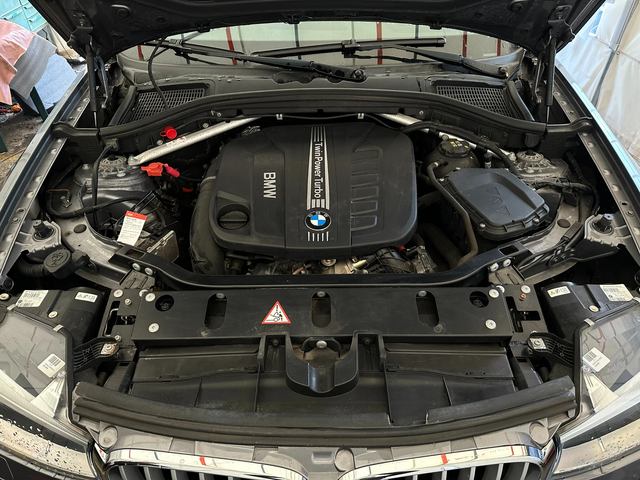 BMW X3 3.5D* X-DRIVE* СЕРВИЗНА КНИЖКА С ПЪЛНА ИСТОРИЯ В B - автомобили, коли, обяви за нови и употребявани 14