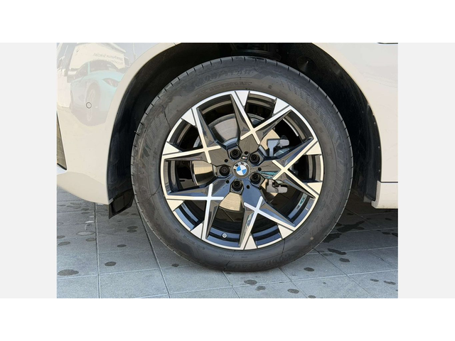 BMW X3 30e xDrive - автомобили, коли, обяви за нови и употребявани 4