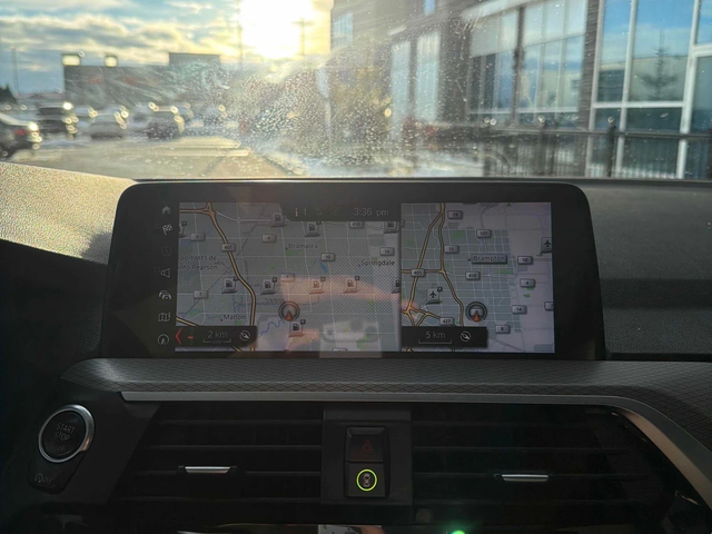 BMW X3 M-pkg* Xdrive* Heads up Display* Камера* Пано* Под - автомобили, коли, обяви за нови и употребявани 10