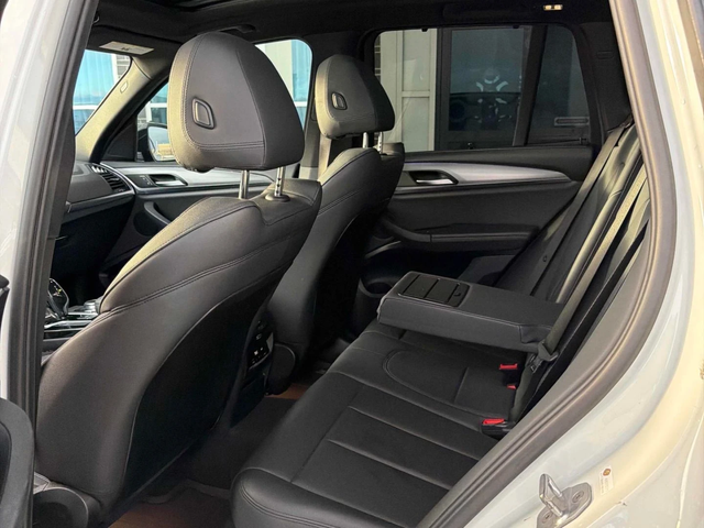 BMW X3 M-pkg* Xdrive* Heads up Display* Камера* Пано* Под - автомобили, коли, обяви за нови и употребявани 15