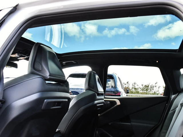 BMW X3 xDrive30I Premium С РЕГИСТРАЦИЯ & АВТО КРЕДИТ - автомобили, коли, обяви за нови и употребявани 13