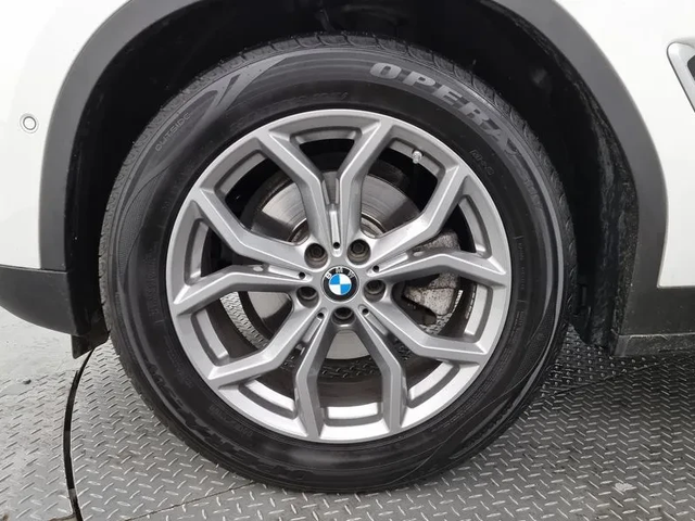 BMW X3 xDrive 20D - автомобили, коли, обяви за нови и употребявани 4
