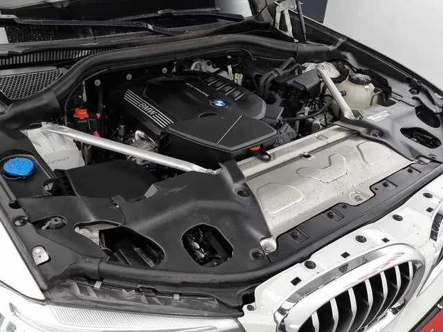 BMW X3 xDrive 20D - автомобили, коли, обяви за нови и употребявани 5