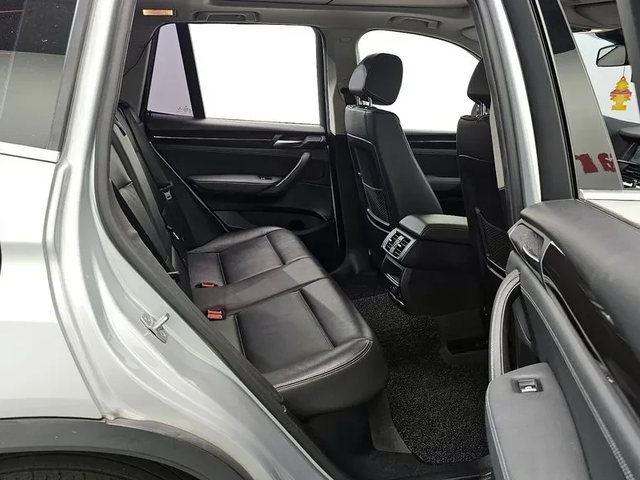 BMW X3 xDrive 20D - автомобили, коли, обяви за нови и употребявани 11