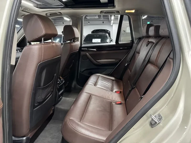 BMW X3 xDrive 20D - автомобили, коли, обяви за нови и употребявани 10