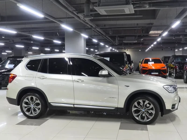 BMW X3 xDrive 20D - автомобили, коли, обяви за нови и употребявани 1