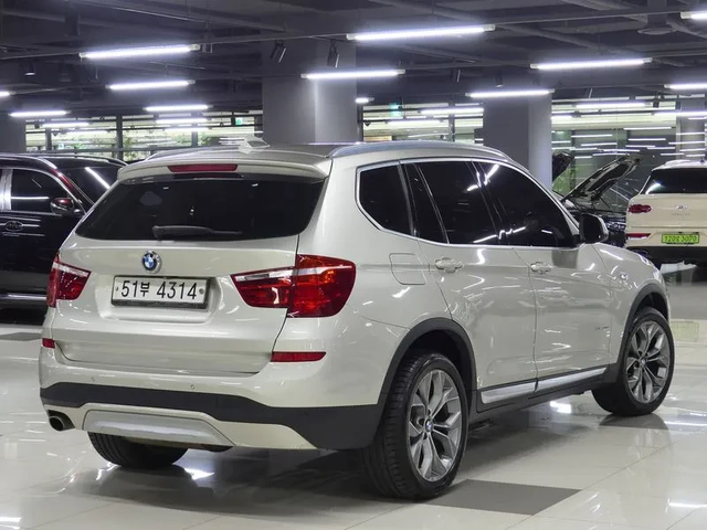 BMW X3 xDrive 20D - автомобили, коли, обяви за нови и употребявани 2