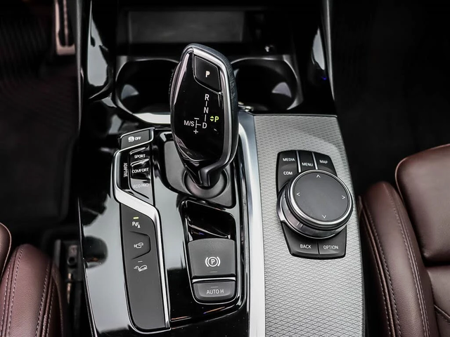 BMW X3 * М-Package* * HeadUp* AвтоКредит* (ЦЕНА ДО БГ) - автомобили, коли, обяви за нови и употребявани 10