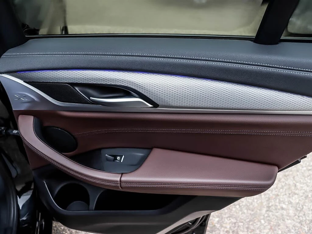 BMW X3 * М-Package* * HeadUp* AвтоКредит* (ЦЕНА ДО БГ) - автомобили, коли, обяви за нови и употребявани 11