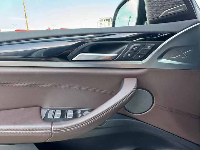 BMW X3 X DRIVE 20i - автомобили, коли, обяви за нови и употребявани 7