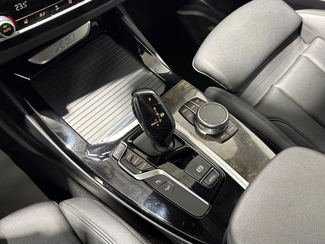 BMW X3 Black Sapphire Metallic - автомобили, коли, обяви за нови и употребявани 8