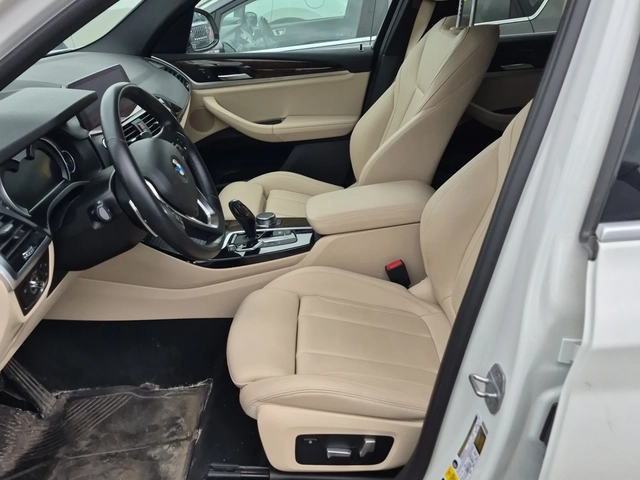 BMW X3 xDrive30i - автомобили, коли, обяви за нови и употребявани 3