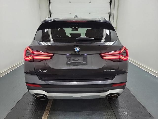 BMW X3 xDrive / Keyless Go / Navigation / Memory - автомобили, коли, обяви за нови и употребявани 4