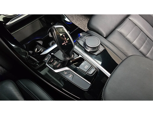 BMW X3 xDrive20i M Sport - автомобили, коли, обяви за нови и употребявани 6