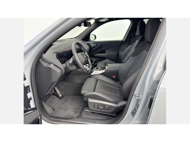 BMW X3 xDrive20d - автомобили, коли, обяви за нови и употребявани 7