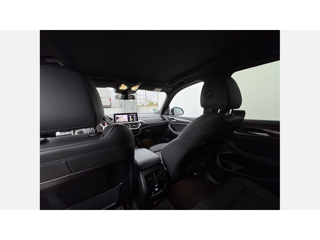 BMW X3 xDrive20d - автомобили, коли, обяви за нови и употребявани 10