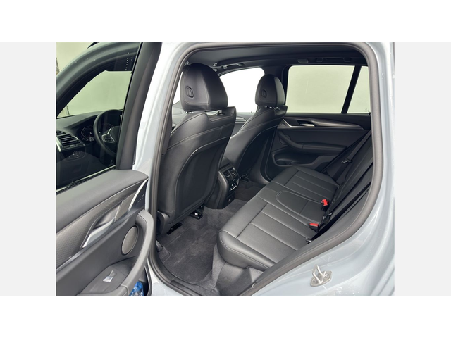 BMW X3 xDrive30i - автомобили, коли, обяви за нови и употребявани 9