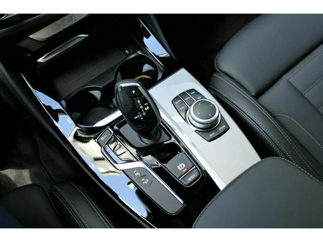 BMW X4 xDrive20d M Sport - автомобили, коли, обяви за нови и употребявани 9