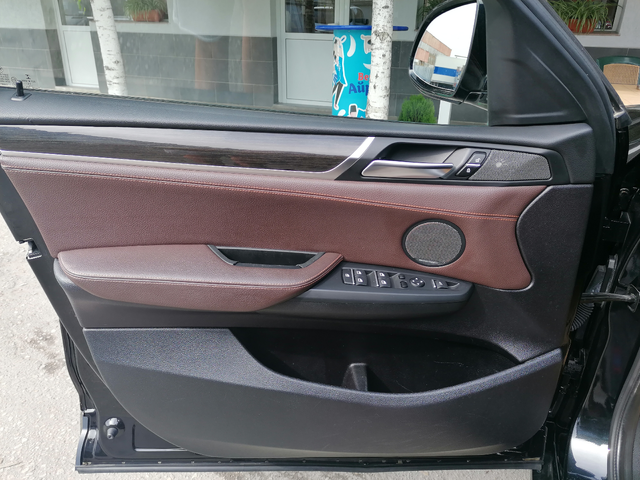 BMW X4 xDrive 35i - автомобили, коли, обяви за нови и употребявани 8