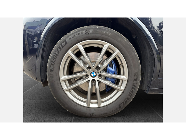 BMW X4 xDrive30i - автомобили, коли, обяви за нови и употребявани 4