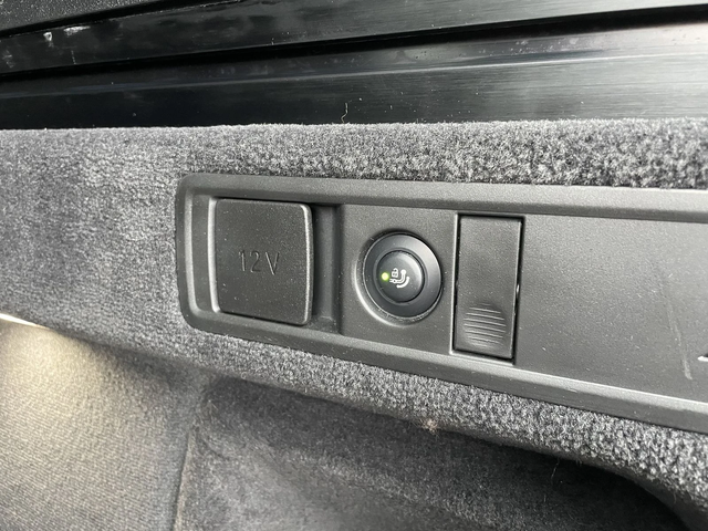 BMW X5 M60 - автомобили, коли, обяви за нови и употребявани 9