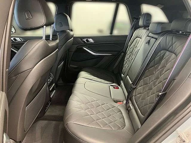 BMW X5 50 e M - автомобили, коли, обяви за нови и употребявани 4