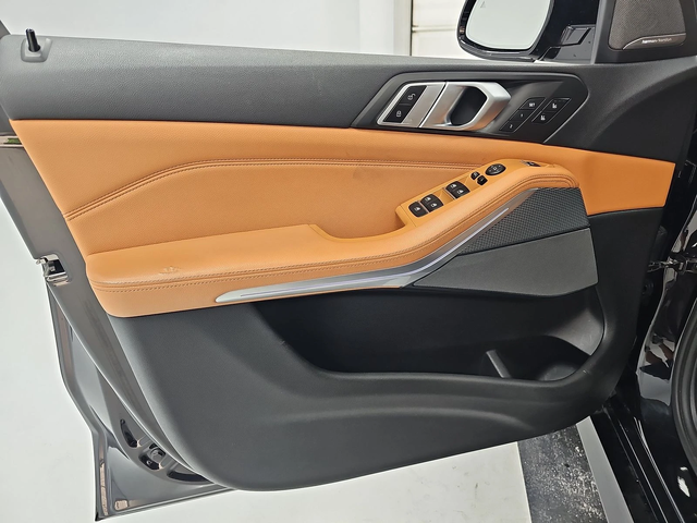 BMW X5 M-PACK* LASERLIGHT* DISTRO* МАСАЖ* HEADUP* ОБДУХ* - автомобили, коли, обяви за нови и употребявани 12