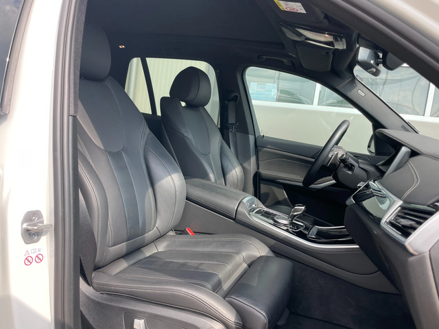 BMW X5 xDrive 40i xLine Гаранционен Наличен - автомобили, коли, обяви за нови и употребявани 11