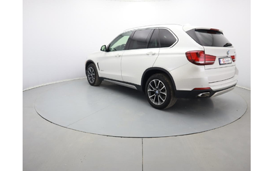 BMW X5 - автомобили, коли, обяви за нови и употребявани 23