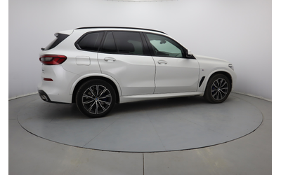 BMW X5 - автомобили, коли, обяви за нови и употребявани 11