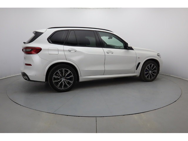 BMW X5 - автомобили, коли, обяви за нови и употребявани 11