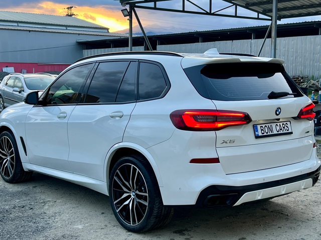 BMW X5 xDrive 40i/ M-Sport Individual/ Laser/ 9440 км - автомобили, коли, обяви за нови и употребявани 6
