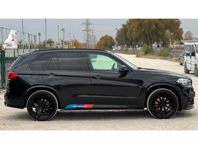 BMW X5 30d= xDrive= M-performance= 7 места= Панорама= Hea - автомобили, коли, обяви за нови и употребявани 3
