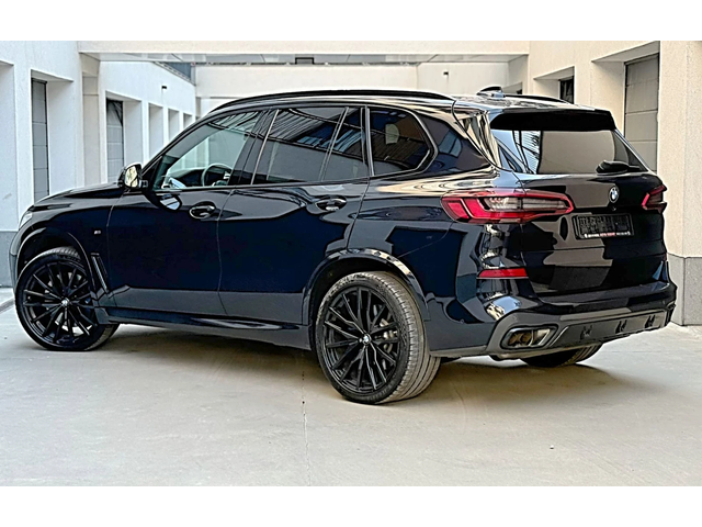 BMW X5 BMW X5 M50i Performance* INDIVIDUAL* DUAL TONE* CA - автомобили, коли, обяви за нови и употребявани 4