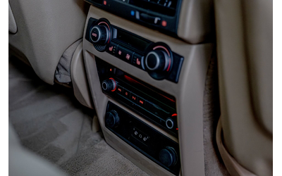 BMW X5 3.0SD/RSE/Подгре Волан/Auto Hold/Камера/M-Packet - автомобили, коли, обяви за нови и употребявани 9