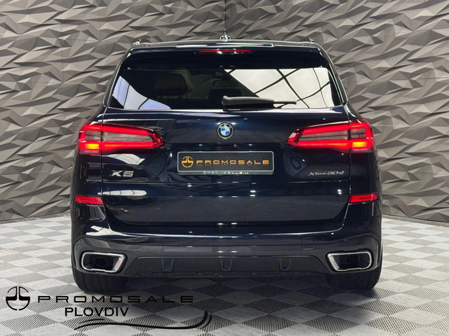 BMW X5 xDrive30d M-pack 3D B&W* 360* Lift* Обдухване* - автомобили, коли, обяви за нови и употребявани 3