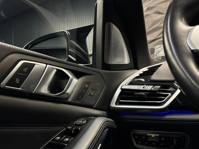 BMW X5 M50I xDrive MAXTON PACK* 360* 3D B&W* - автомобили, коли, обяви за нови и употребявани 12