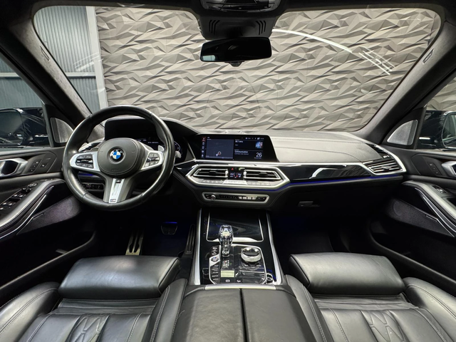 BMW X5 M50I xDrive MAXTON PACK* 360* 3D B&W* - автомобили, коли, обяви за нови и употребявани 4