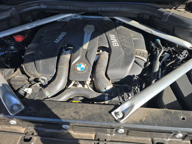 BMW X5 xDrive50i M SPORT LINE - автомобили, коли, обяви за нови и употребявани 8