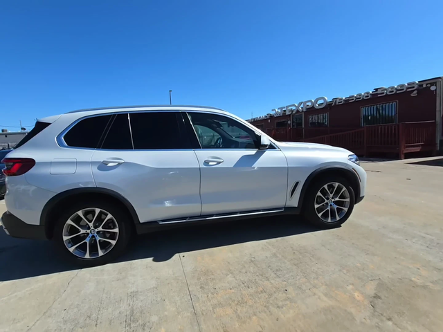 BMW X5 xDrive 50i - автомобили, коли, обяви за нови и употребявани 2