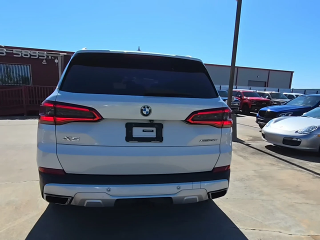 BMW X5 xDrive 50i - автомобили, коли, обяви за нови и употребявани 3