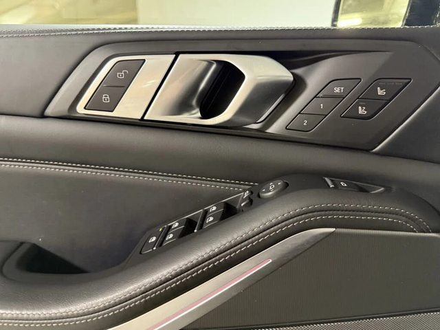 BMW X5 40i* M* Laser* Swarovski* 3xTV* Distr* Обдух* Маса - автомобили, коли, обяви за нови и употребявани 11