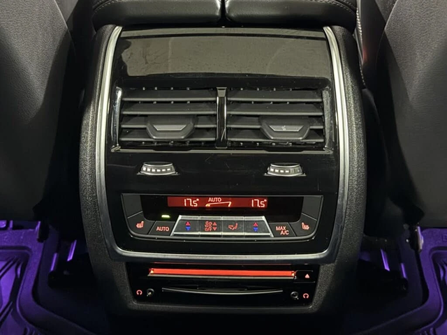 BMW X5 40i* M* Laser* Swarovski* 3xTV* Distr* Обдух* Маса - автомобили, коли, обяви за нови и употребявани 15