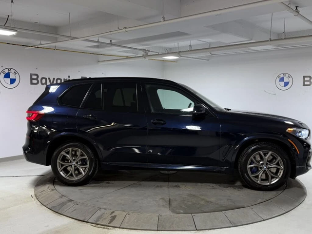 BMW X5 40i* M* Laser* Swarovski* 3xTV* Distr* Обдух* Маса - автомобили, коли, обяви за нови и употребявани 5