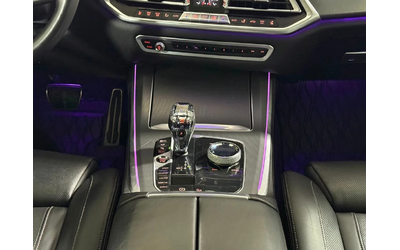 BMW X5 40i* M* Laser* Swarovski* 3xTV* Distr* Обдух* Маса - автомобили, коли, обяви за нови и употребявани 9