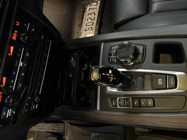 BMW X5 Мpacket* HeadUp* 360* H&K* 2 комплекта джанти - автомобили, коли, обяви за нови и употребявани 8