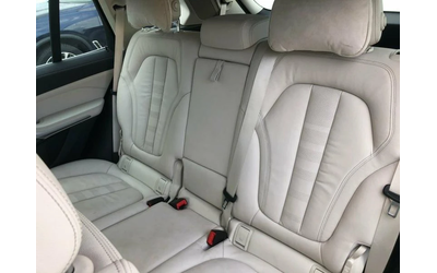 BMW X5 xDrive30d - автомобили, коли, обяви за нови и употребявани 7