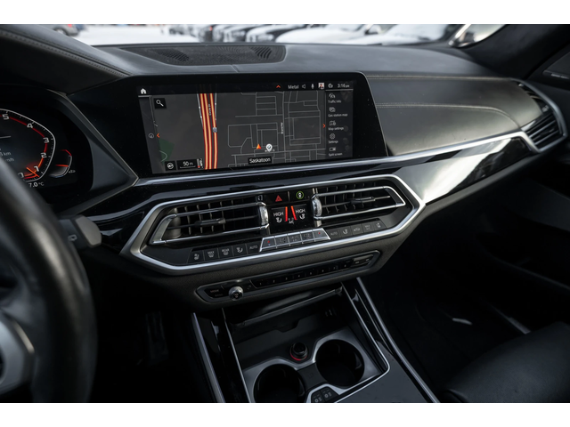 BMW X5 M50i С РЕГИСТРАЦИЯ & АВТО КРЕДИТ - автомобили, коли, обяви за нови и употребявани 11